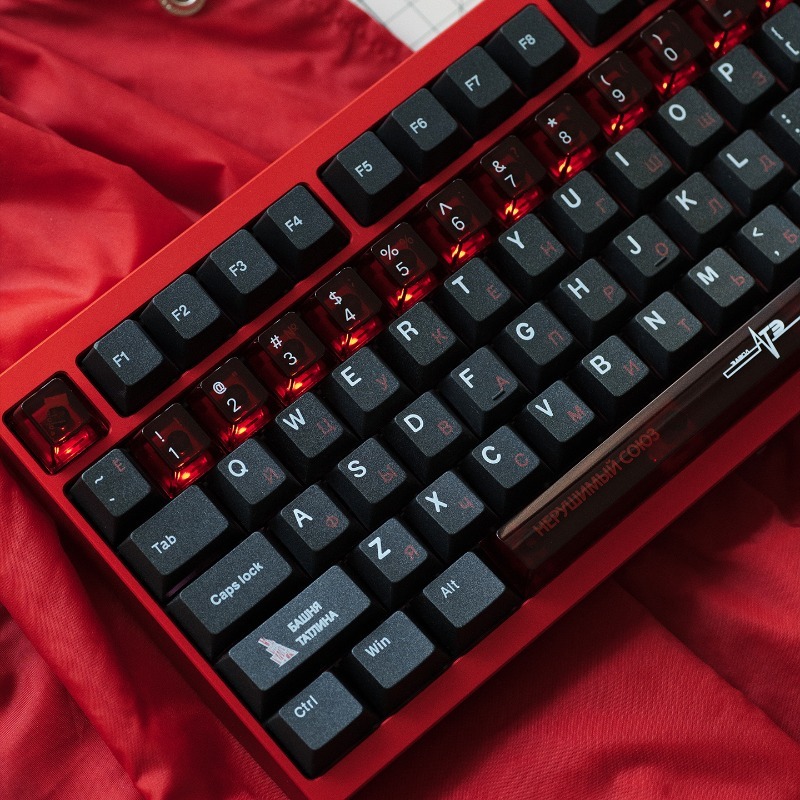 ソビエトブラックテーマキーキャップセット PBT PC 半透 - Keyboard Gaming Black のレビューと価格